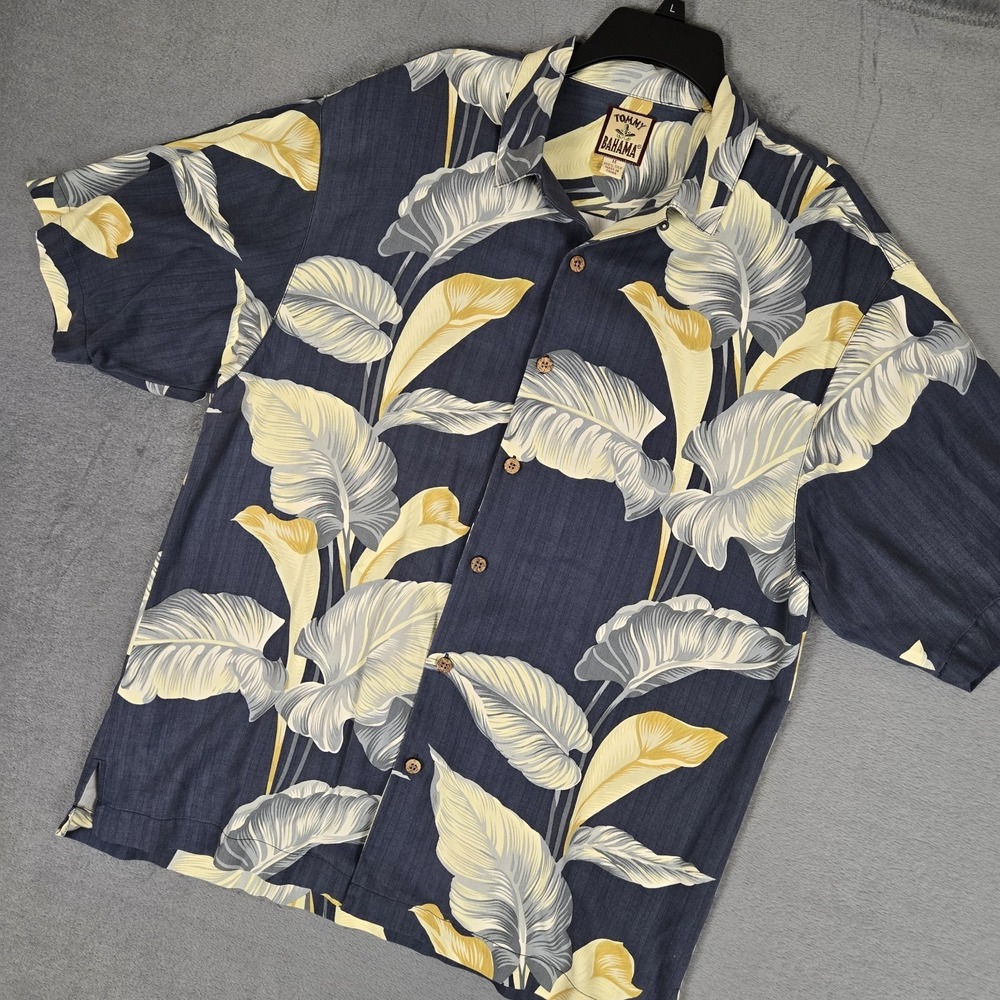Tommy Bahama Hawaiian Shirt Mens Medium 100%‎ Silk Camp Floral Tropical Vintage